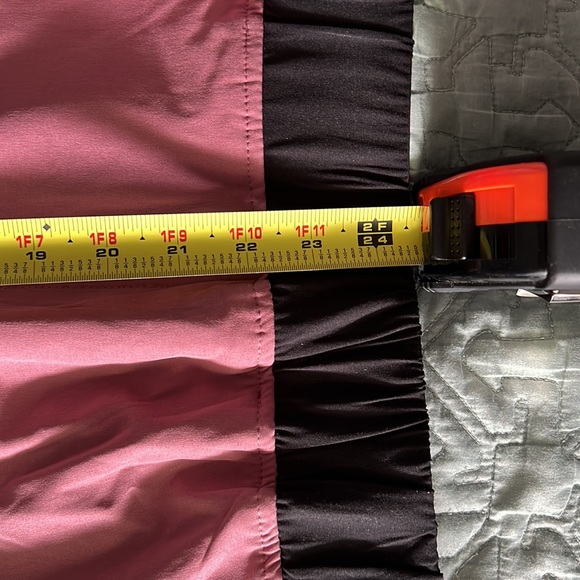 Torrid Lovesick Color Block Bomber - Stretch Woven Mauve Wash - SOLD OUT Size - Picture 7 of 9